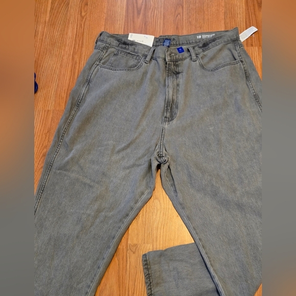 Arizona Jean Company Junior Size 19 Light Gray Relaxed Jeans - Picture 6 of 6